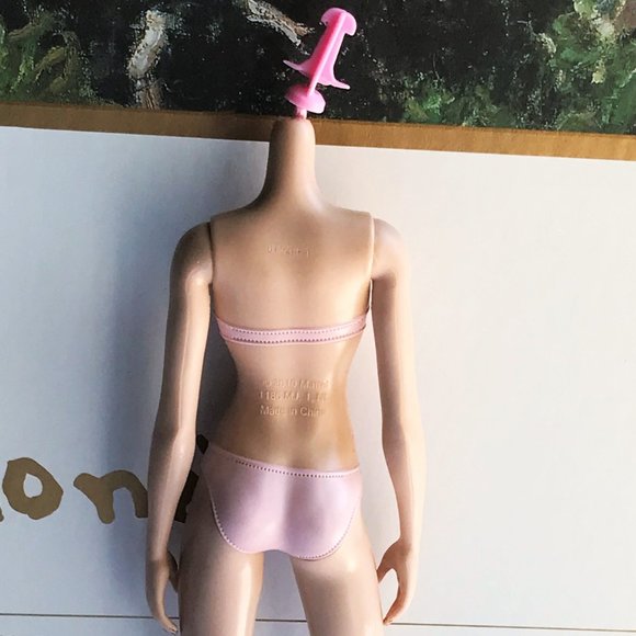 Fallen Angel Stardoll BODY 2010 Mattel Barbie model muse pose - Picture 8 of 8